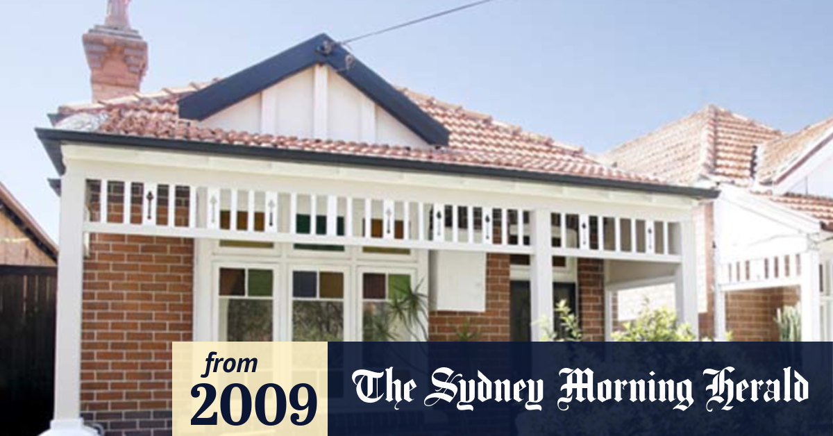 Video 25year record house price fall